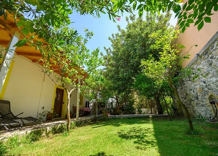 Small Villa Gerani