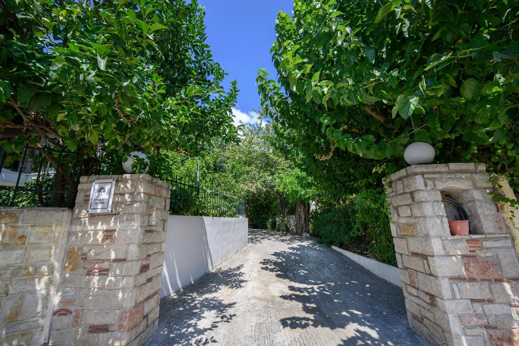 Villa Small Gerani *